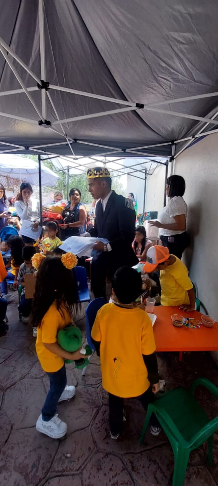 Festejan a peques en Centro de Justicia para Mujeres