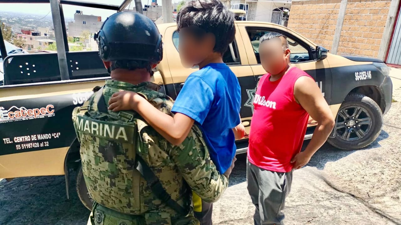 Policía de Ecatepec y Marina recuperan a menor extraviado en Los Bordos