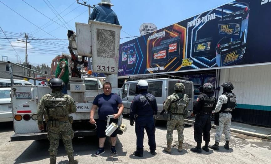 Policía de Ecatepec y Marina retiran cámaras irregulares en tres colonias