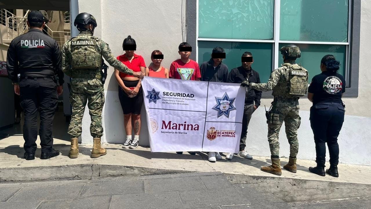 Policía de Ecatepec detiene a 5 supuestos extorsionadores, en Tulpetlac