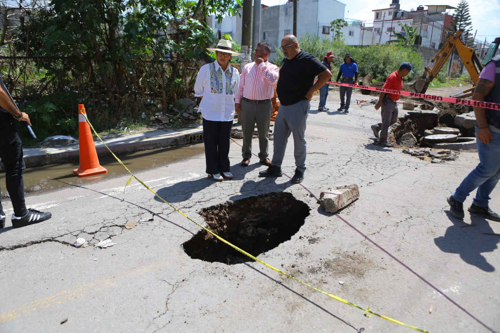 Atiende Gobierno de Ecatepec socavón en la colonia El Progreso de Guadalupe Victoria