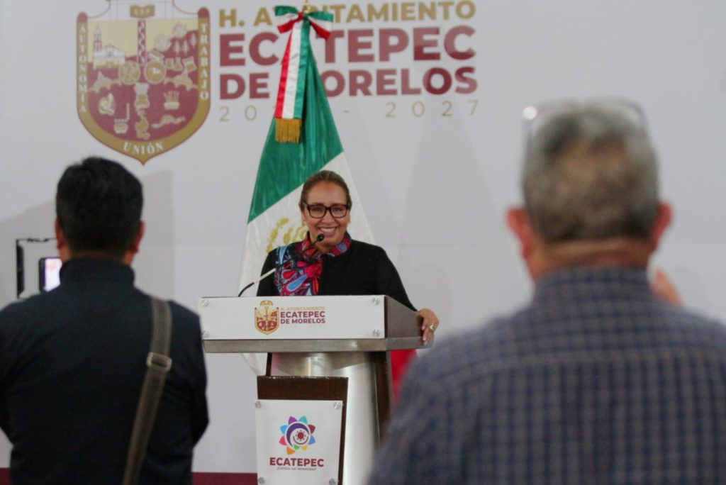Anuncia Azucena Cisneros 37 mil luminarias encendidas y el rescate de 180 parques en Ecatepec