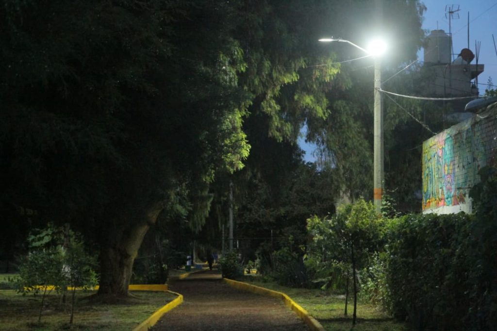 Convierten el Parque de los Ahuehuetes en Sendero Seguro, en Jardines de Morelos