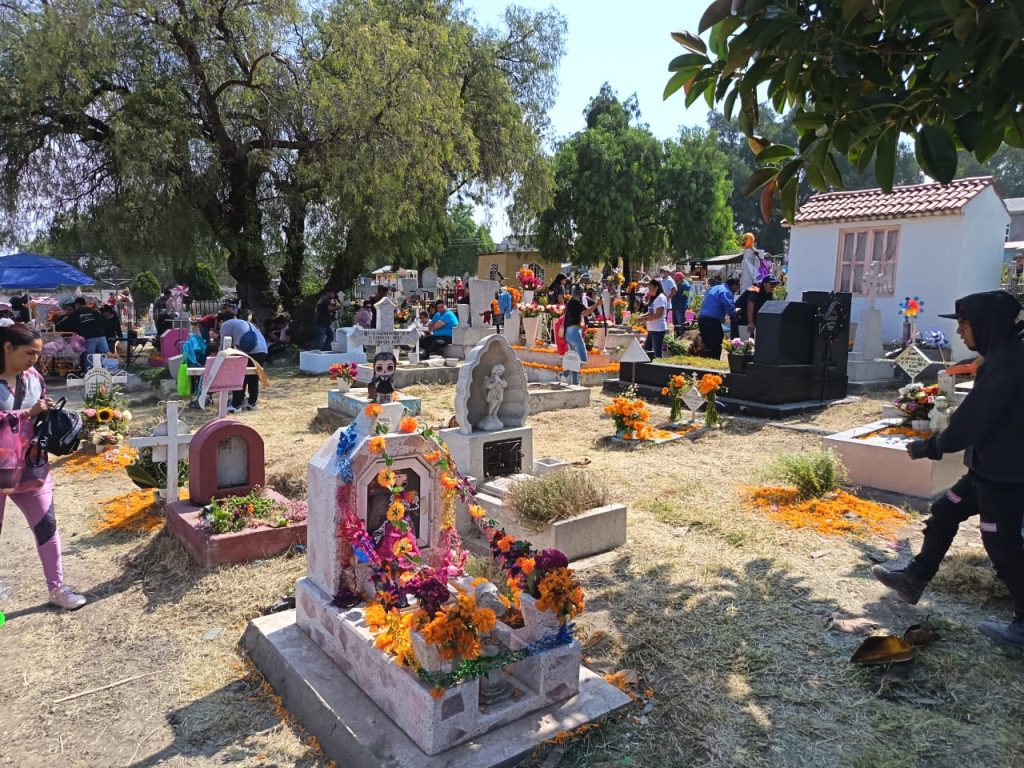 Concluye con saldo blanco operativo de panteones en Ecatepec