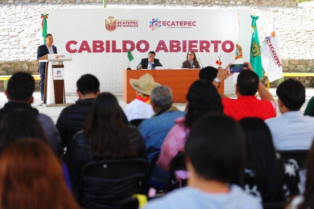 Azucena Cisneros impulsará el Primer Congreso Internacional de las Juventudes en Ecatepec