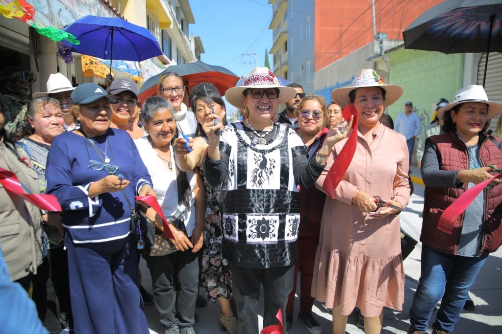 Pavimentan 75 calles de la Zona Norte de Ecatepec, olvidada durante décadas