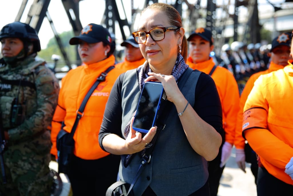 Azucena Cisneros llama a evitar “mordidas” por faltas de Tránsito
