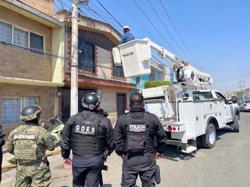 Policía de Ecatepec y Marina retiran 220 videocámaras ilegales